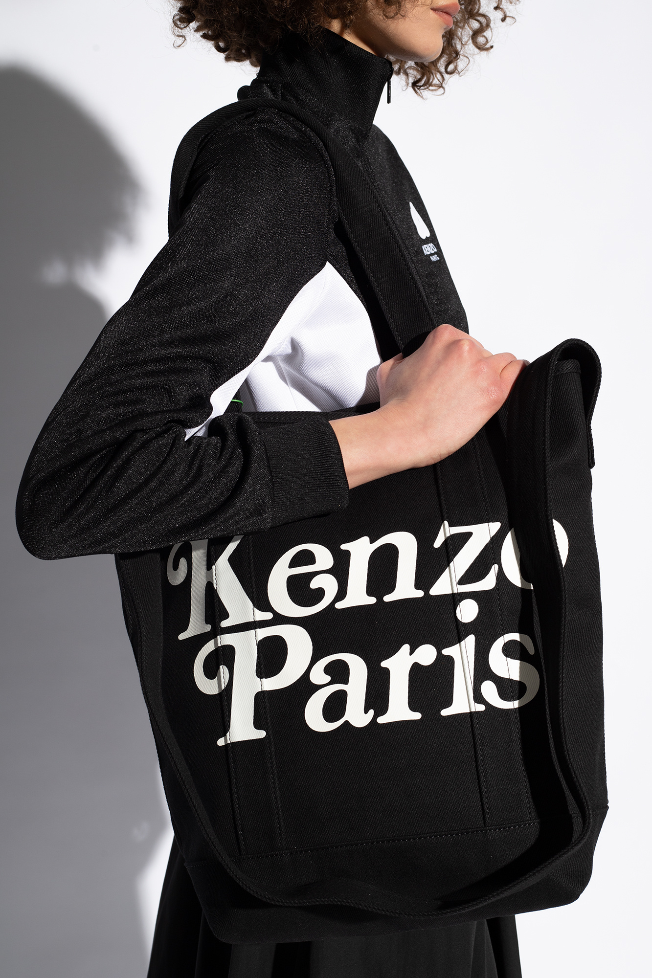 SchaferandweinerShops Italy Black Shopper bag with logo Kenzo Debossed suede B Buzz 19 bag with fringe